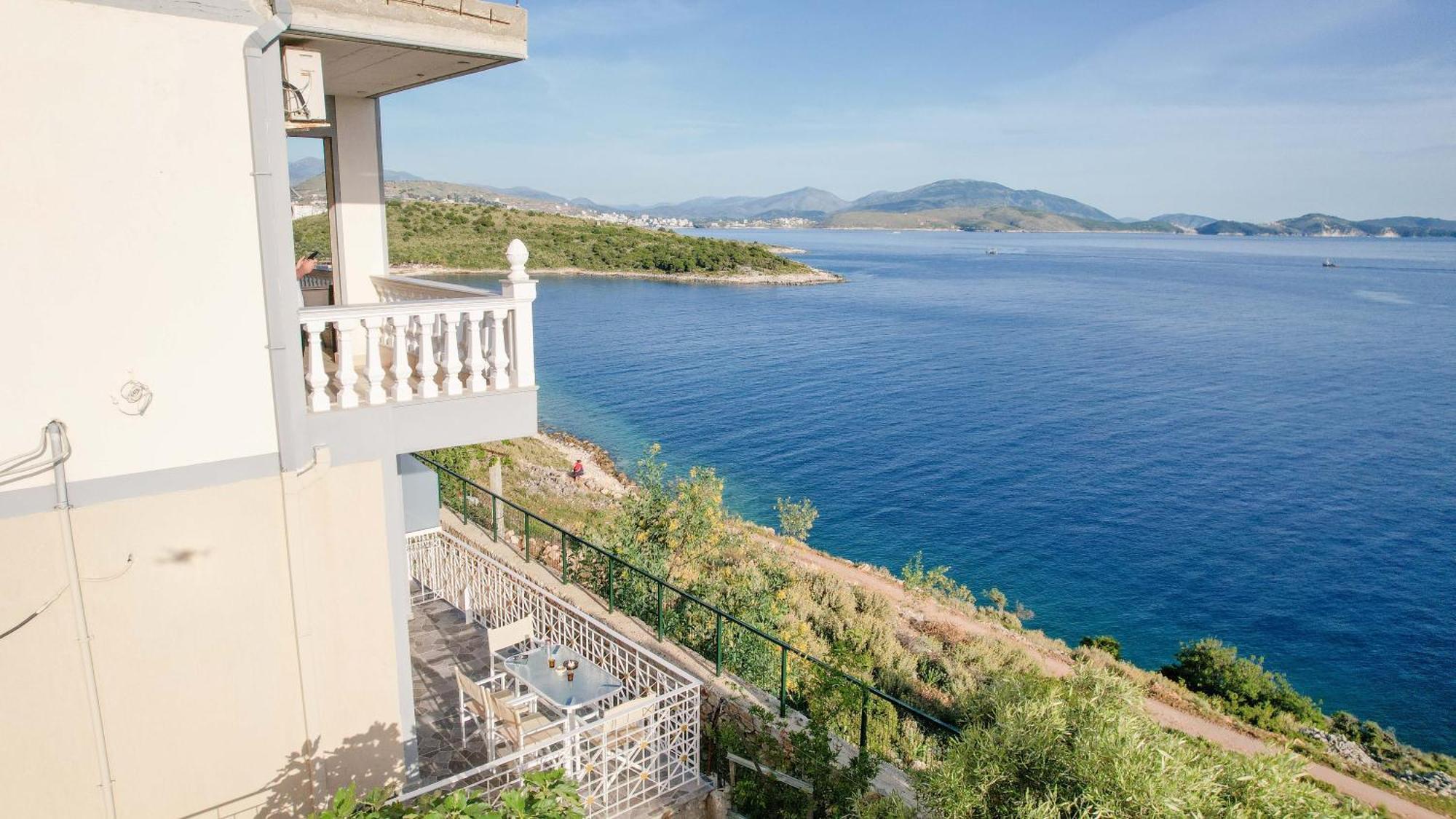 Vila Shakaj Sarande Exterior photo